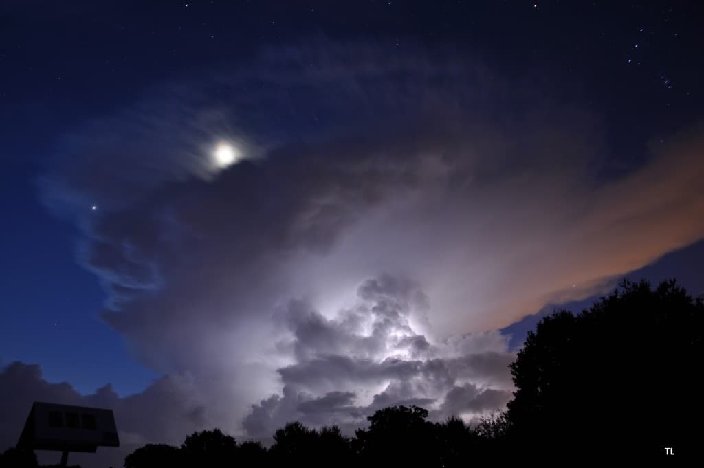 Orage et clair de lune