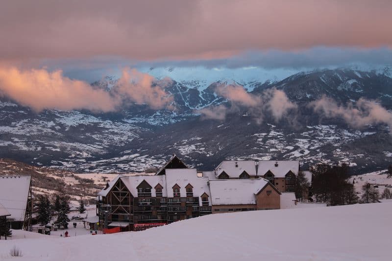station de réallon avec neige fraîche photo Pierre Barrillon