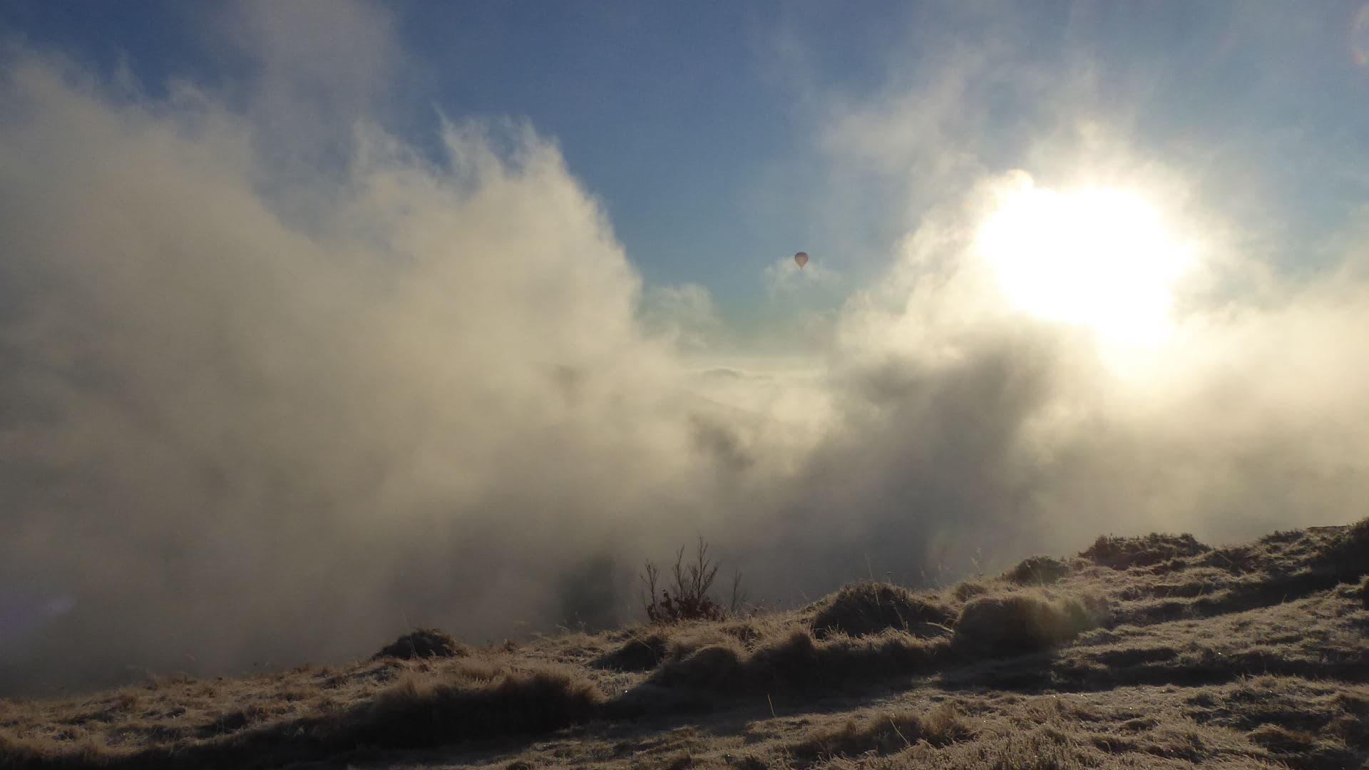 Montgolfière au loin