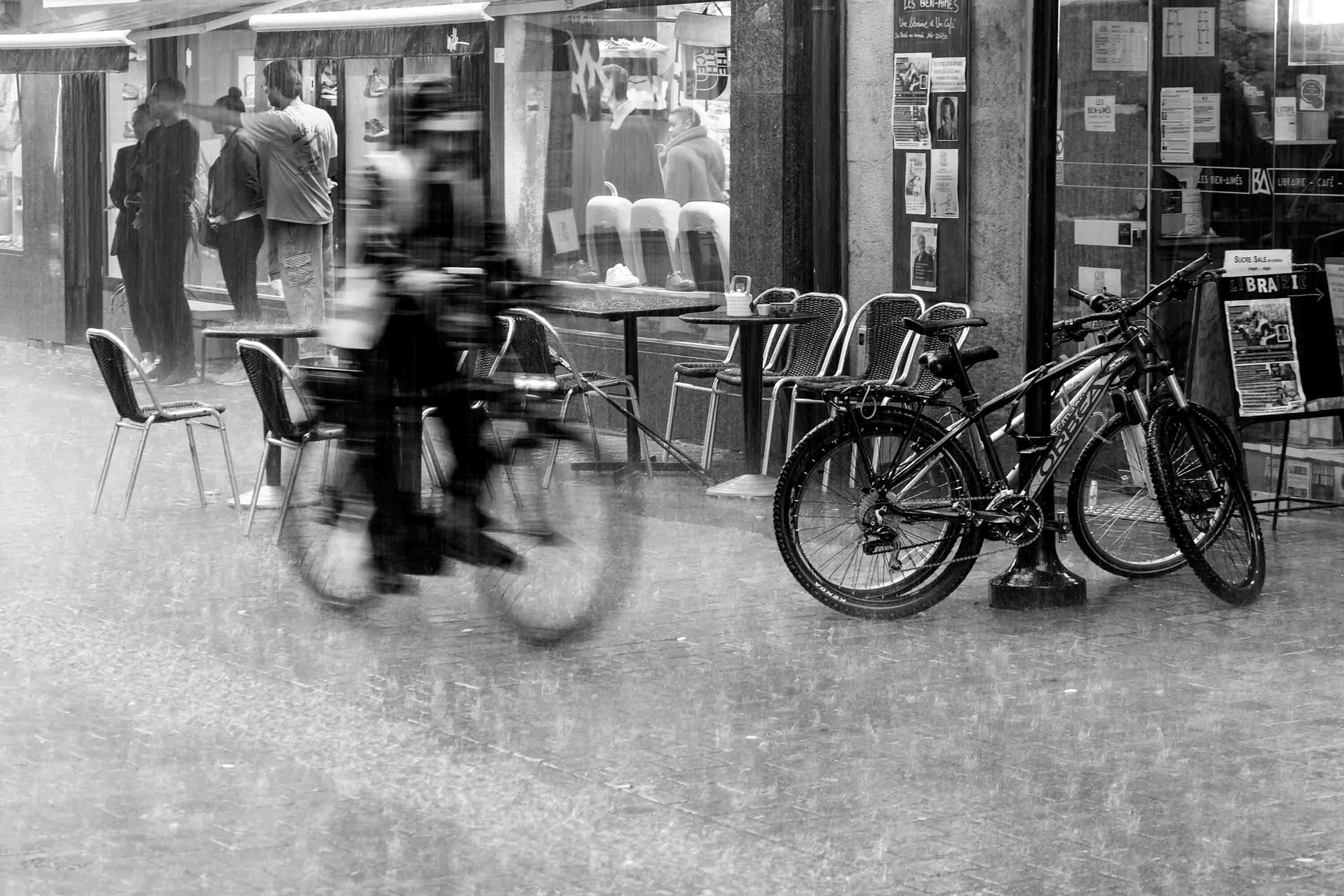 Orage rue de la paix