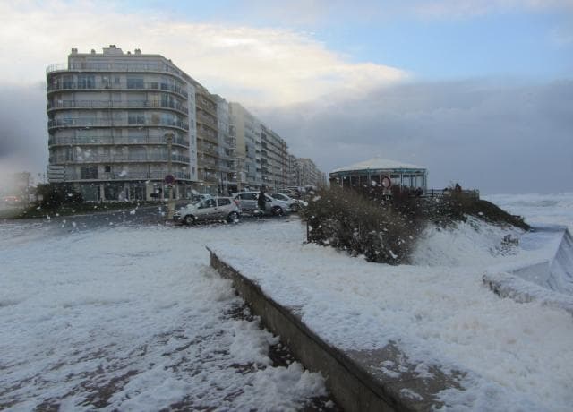 Image d'illustration pour Dépression Petra les 4 et 5 février - tempête et vagues sur l'Ouest
