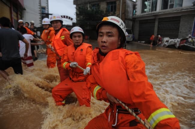 Image d'illustration pour Intempéries meurtrières et canicule en Chine