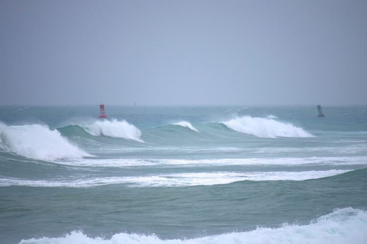 Image d'illustration pour Cyclone Ana : entre Hawaii et les côtes américaines