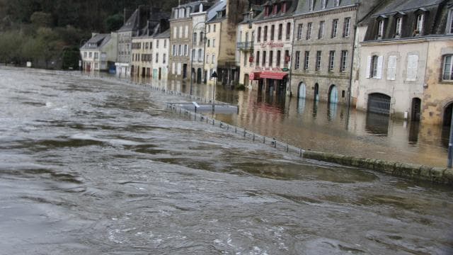 Image d'illustration pour Suivi de la dépression Tini - inondations en Bretagne