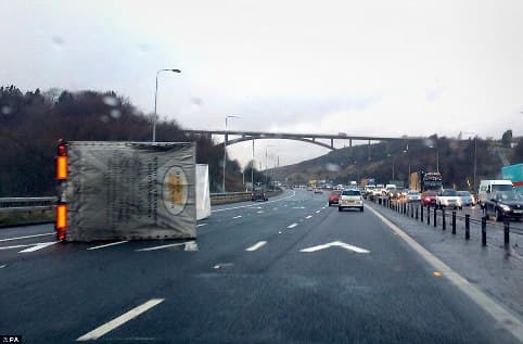 Image d'illustration pour Suivi de la dépression Tini - inondations en Bretagne