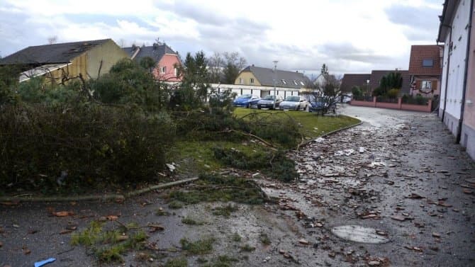 Image d'illustration pour Possible tornade à Fessenheim en Alsace