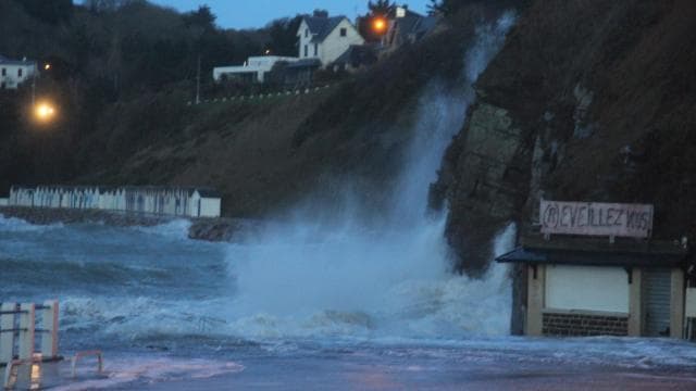 Image d'illustration pour Synthèse de l'épisode vagues submersions du 31 janvier au 2 février
