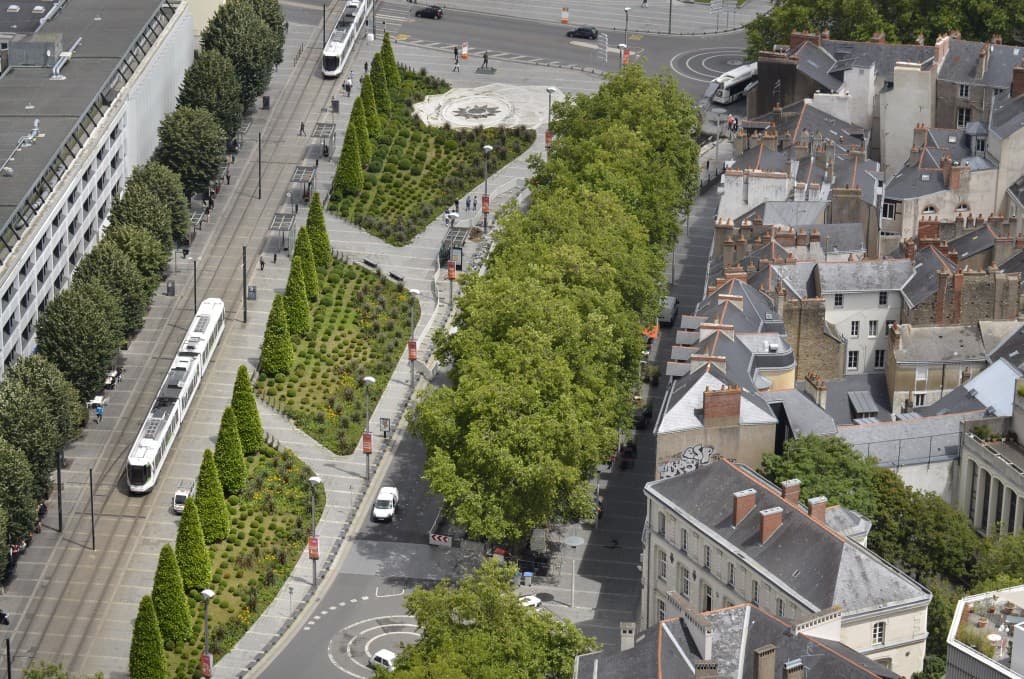 Nantes de haut / cours des 50 étages