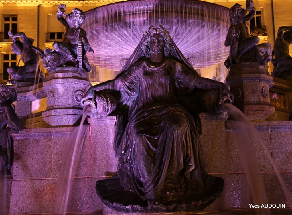Fontaine de la Place Royale