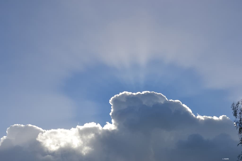 nuages auréolés