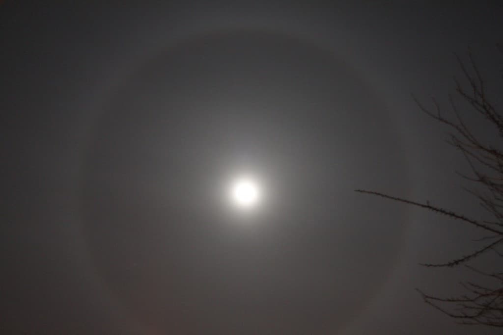 halo lunaire