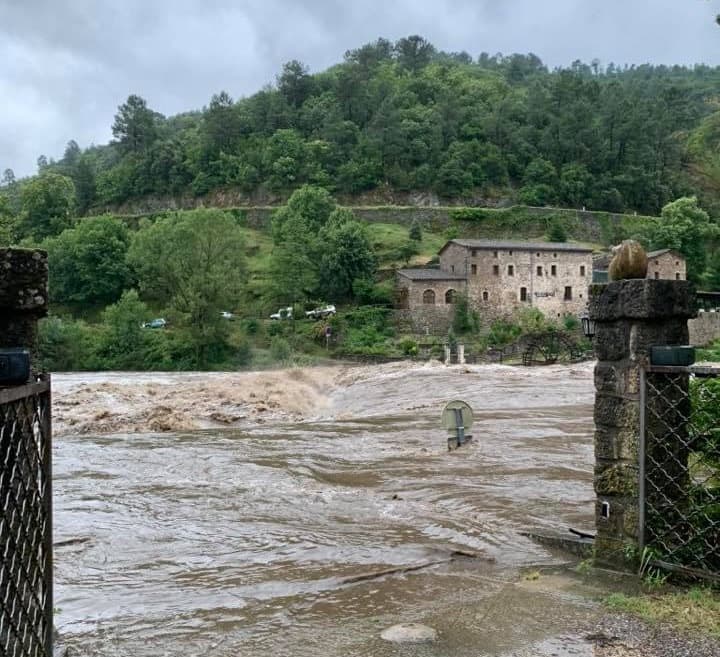 Image d'illustration pour Dépression Nadine : suivi des fortes intempéries de jeudi et vendredi