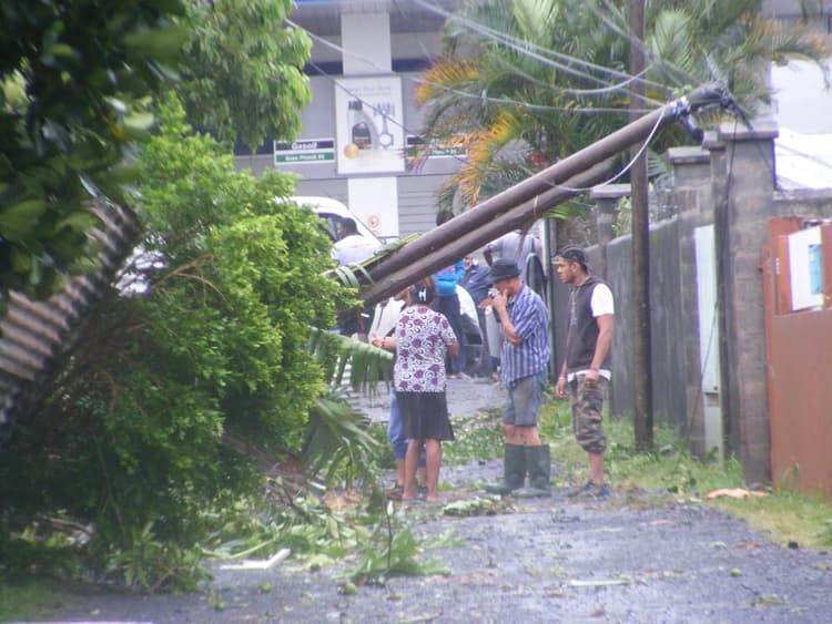 Image d'illustration pour Bilan du passage de Bejisa près de La Réunion