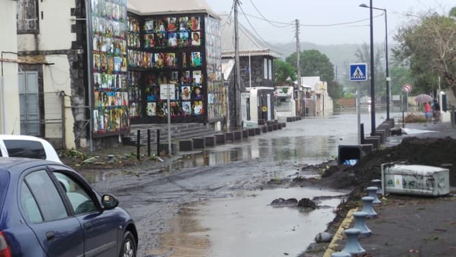 Image d'illustration pour Bilan du passage de Bejisa près de La Réunion