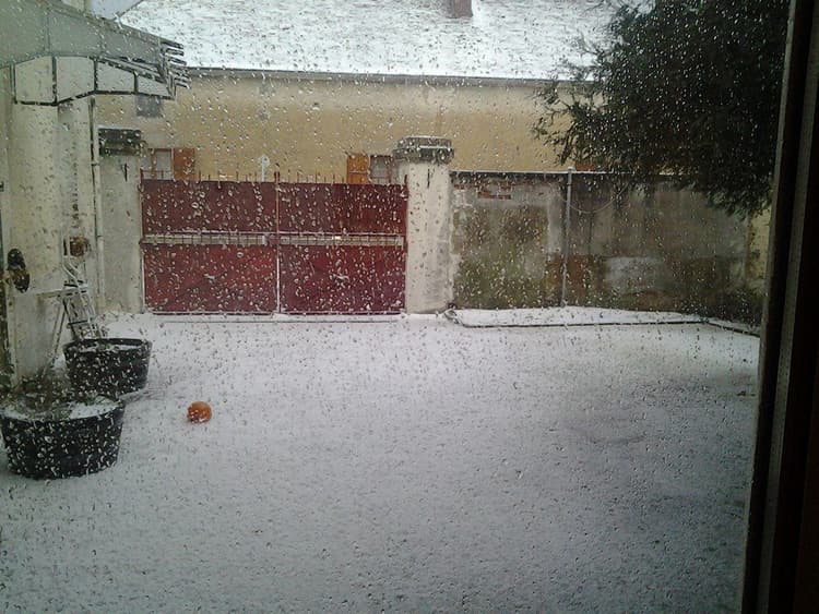 Image d'illustration pour Premiers orages de printemps liés à la chaleur - Grêle en Bourgogne